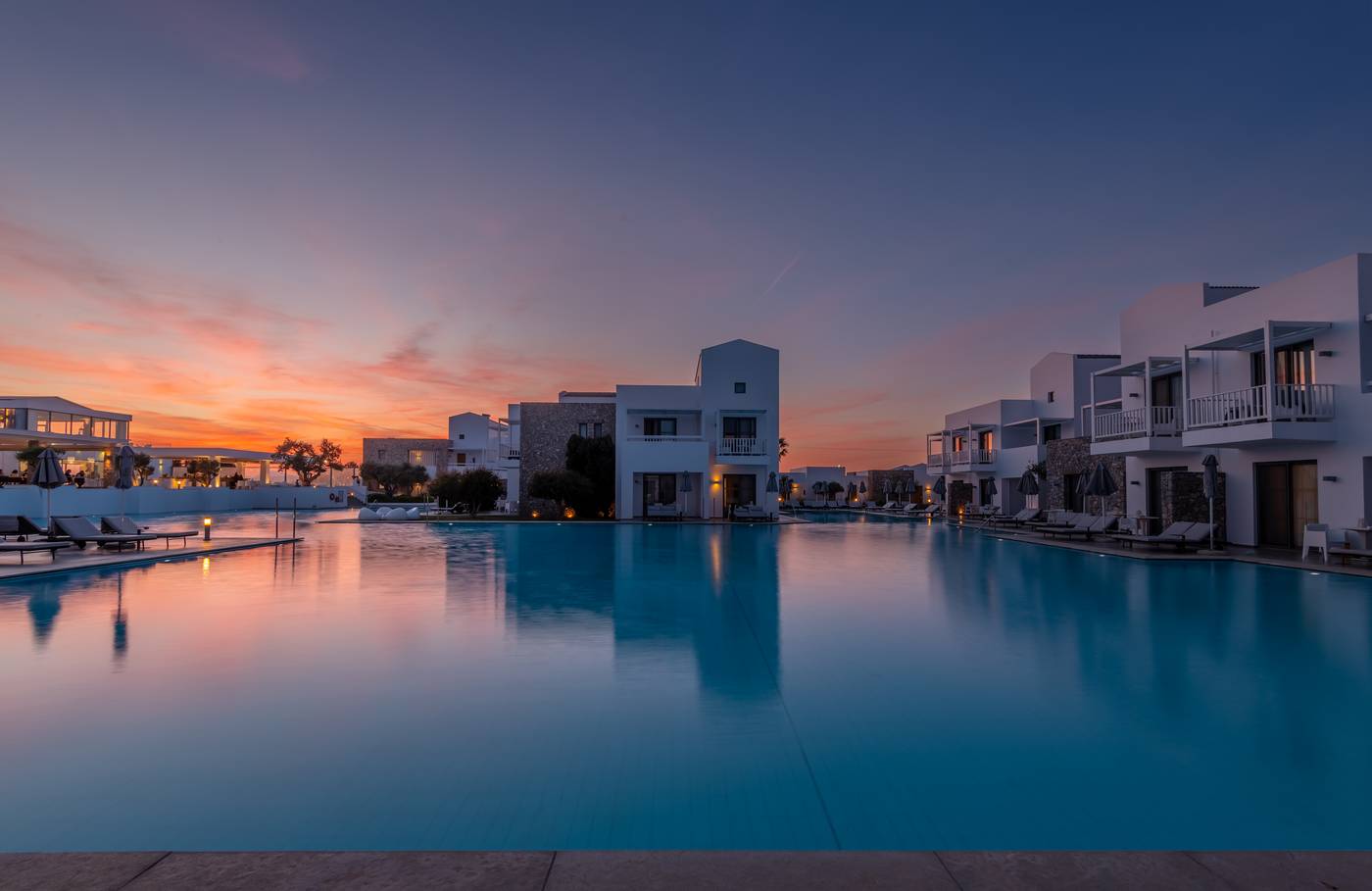 Diamond-Deluxe-Pool-1