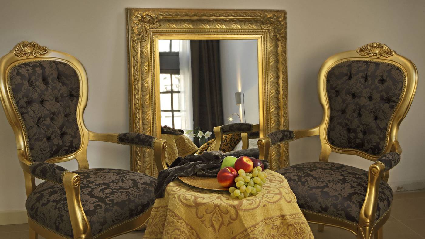 Al-Canal-Regio-Room-16