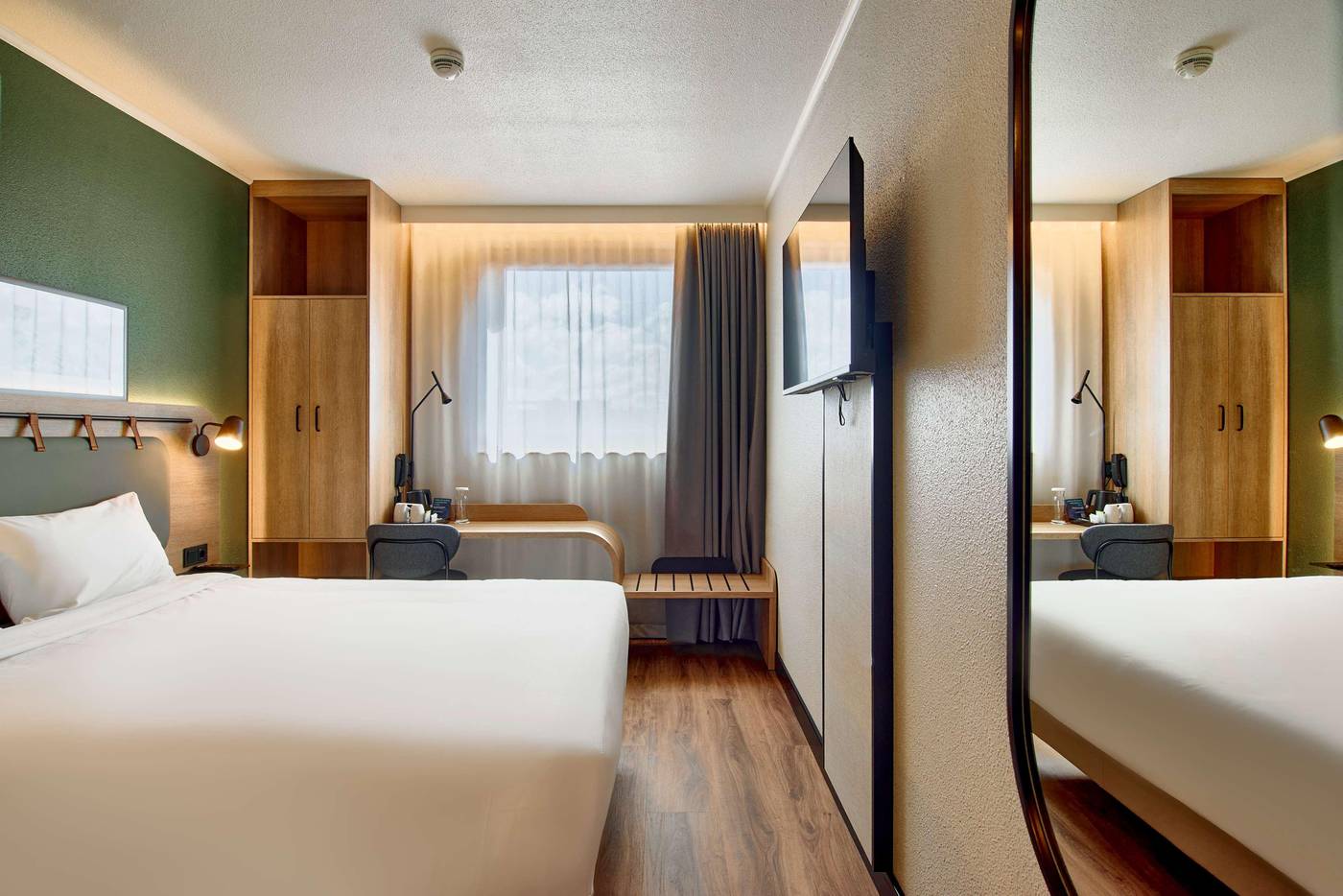 Campanile-Krakow-Old-Town-Room-22