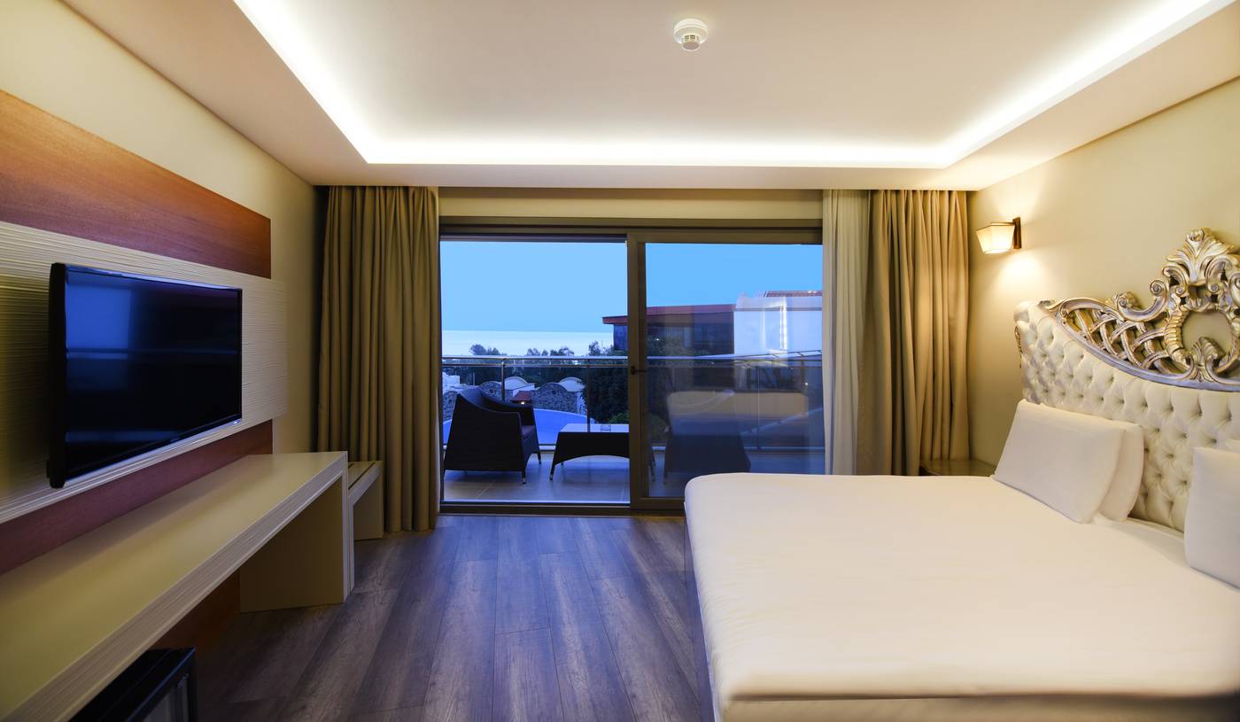 Temenos-Luxury-Hotel---SPA-Room-18