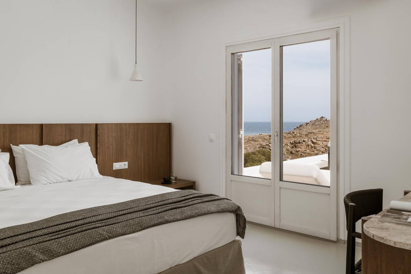 Casa-Del-Mar-Mykonos-Seaside-Resort-Room-20