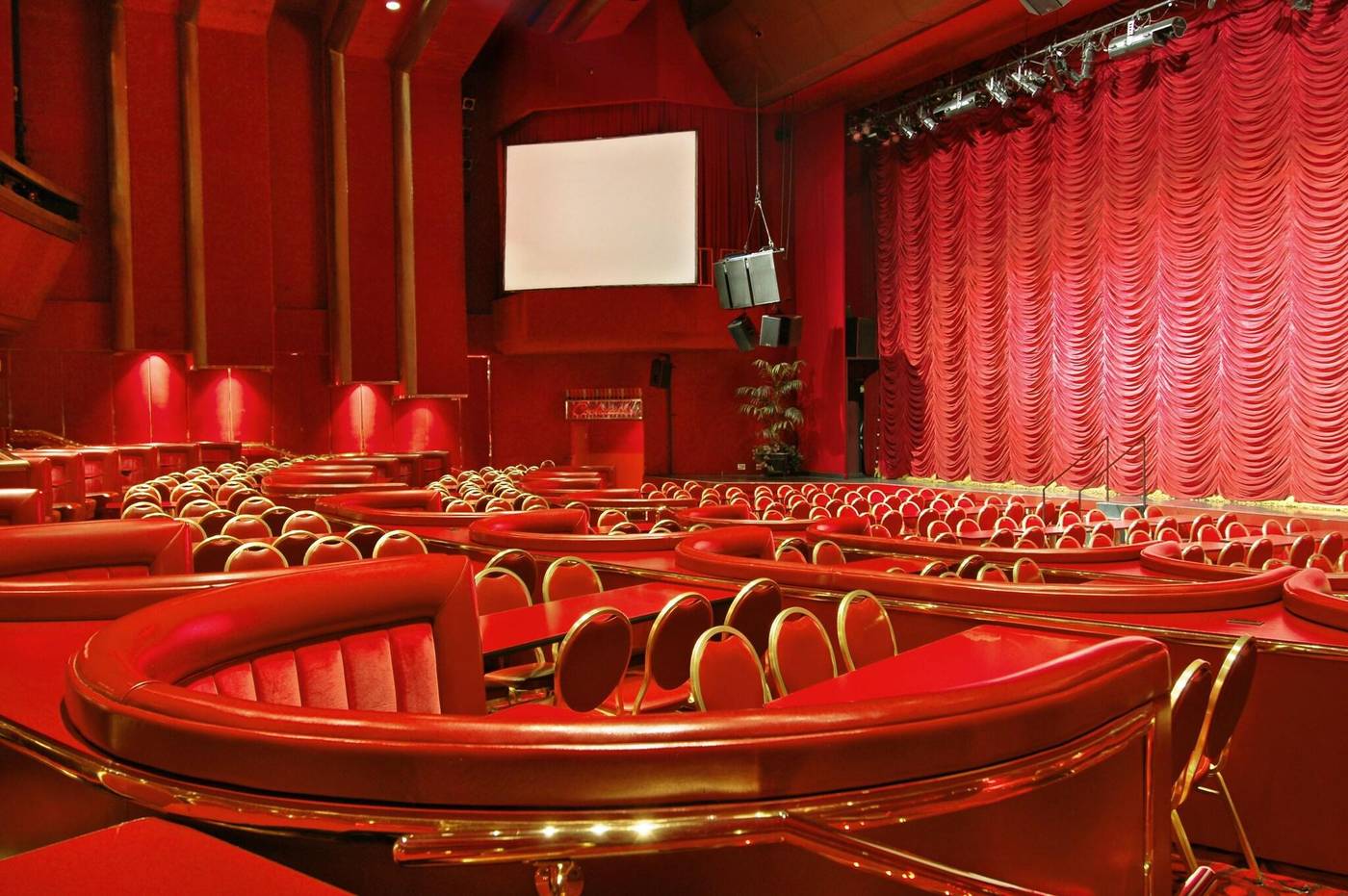 FLAMINGO-LAS-VEGAS-Sports-and-Entertainment-87