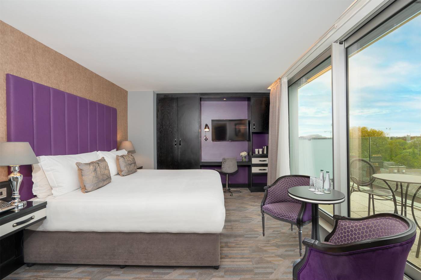 Trinity-City-Hotel-Room-2