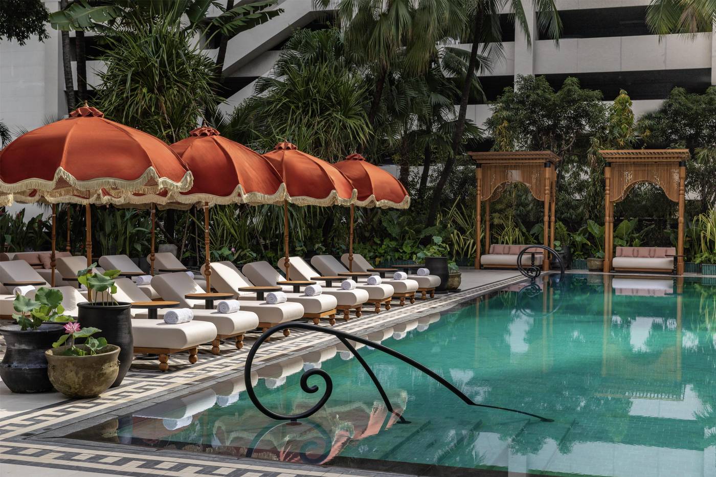 Anantara-Siam-Bangkok-Pool-4