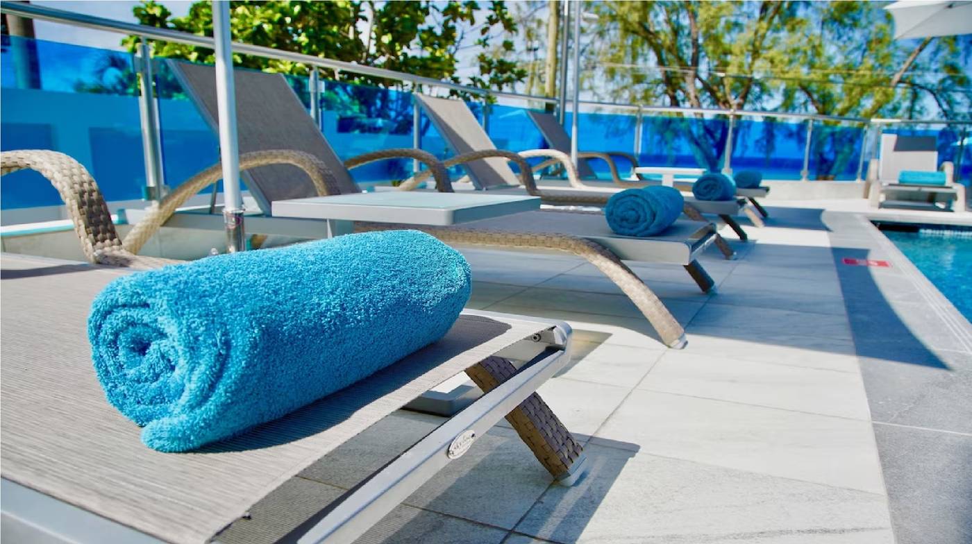 The-Abidah-by-Accra---Adults-Only--18---Pool-4