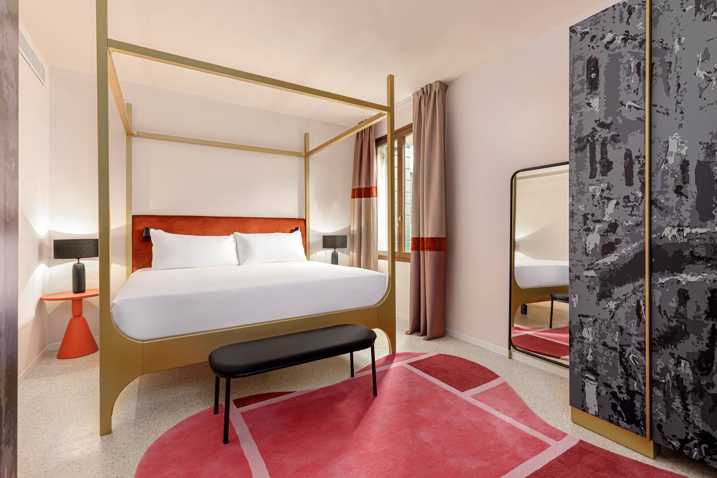 Palazzo-Dei-Fiori-By-Room-Mate-Room-38