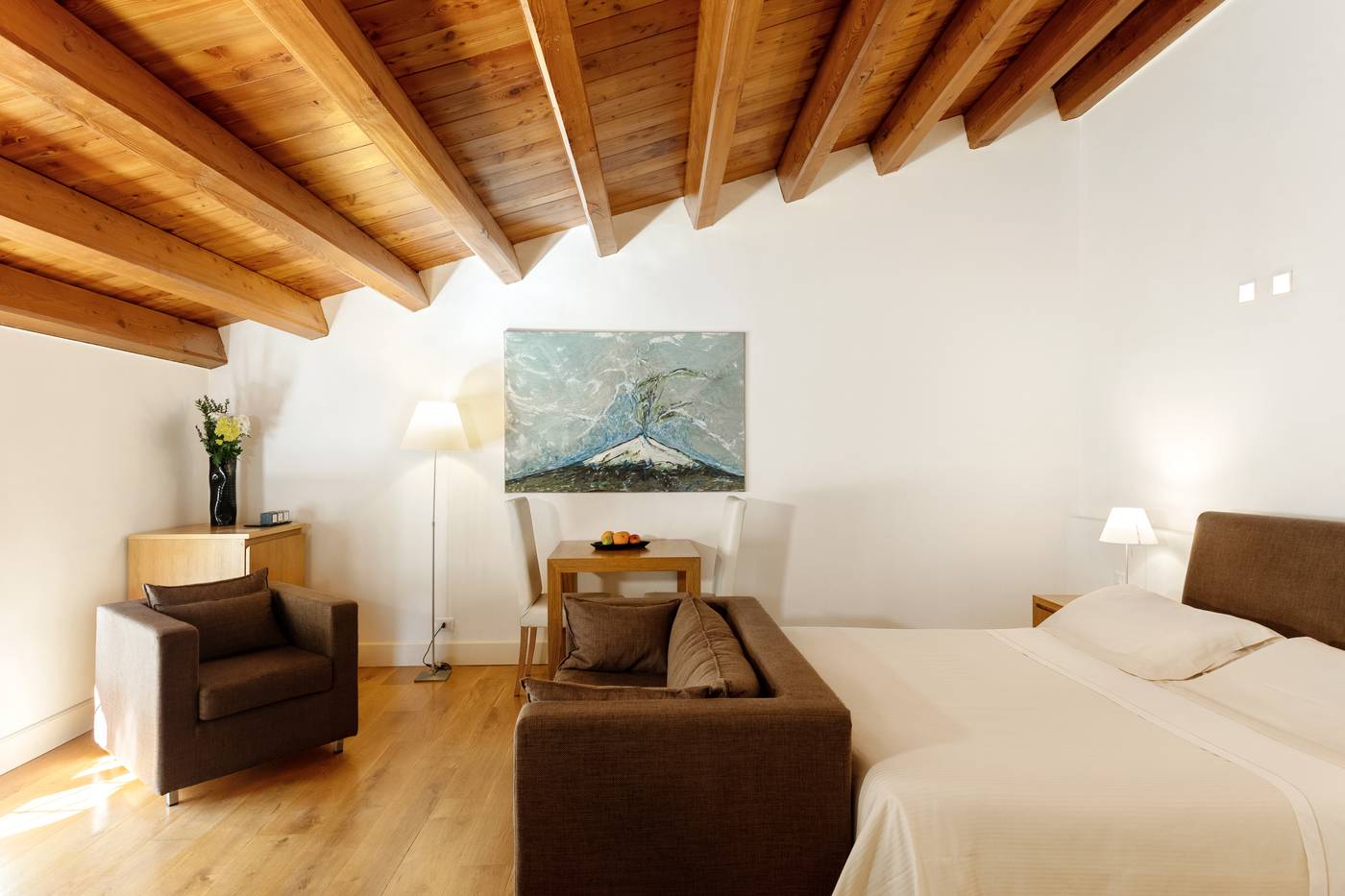 Palazzo-Brunaccini-Room-10