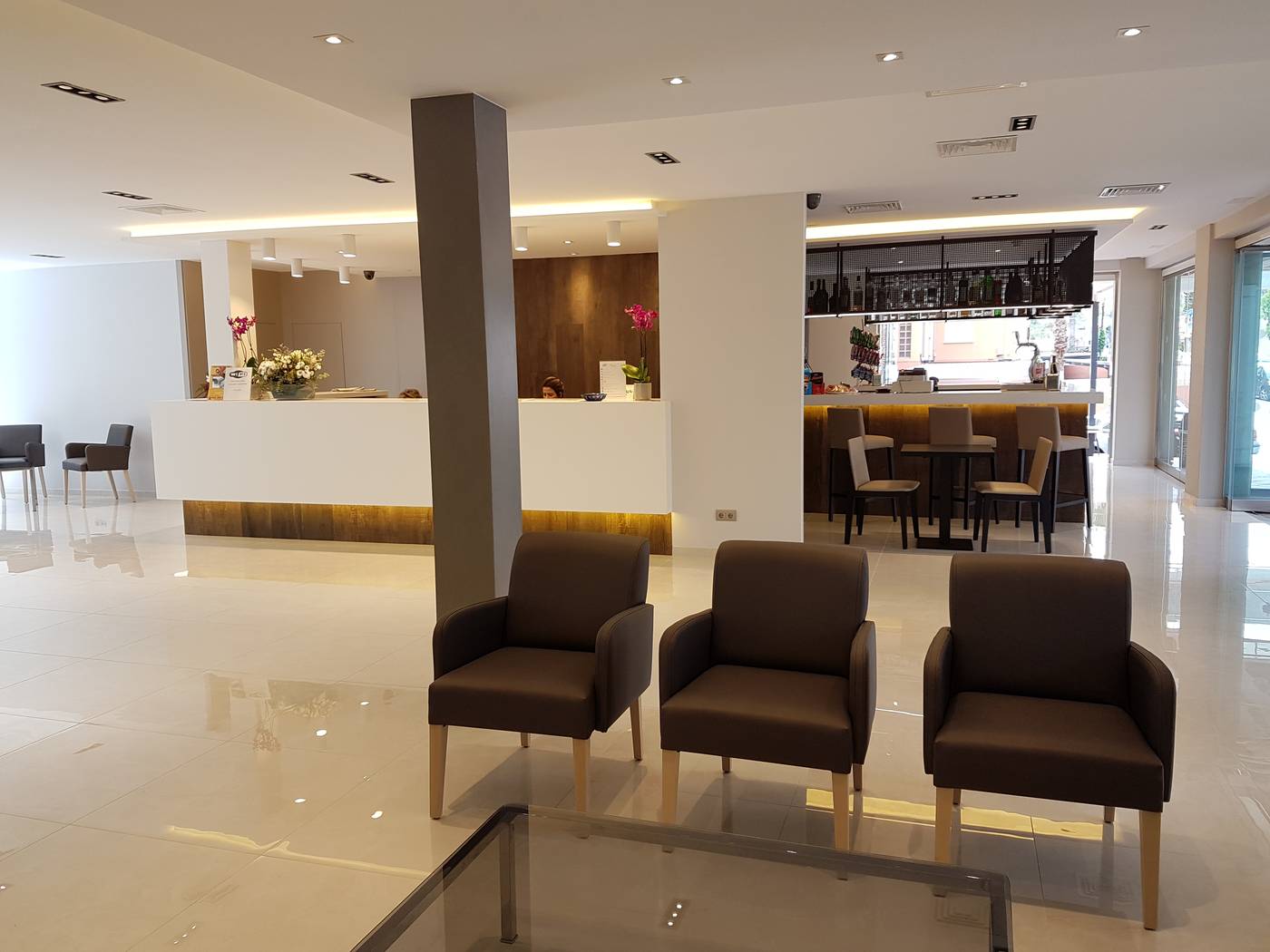 Perla-Hotel-Lobby-28