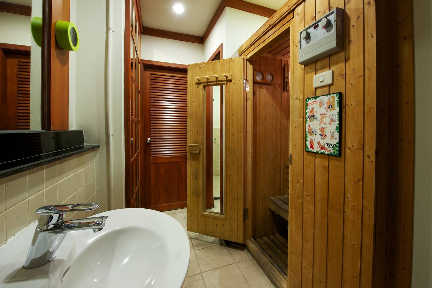 Jasmine-City-Hotel-Sports-and-Entertainment-50