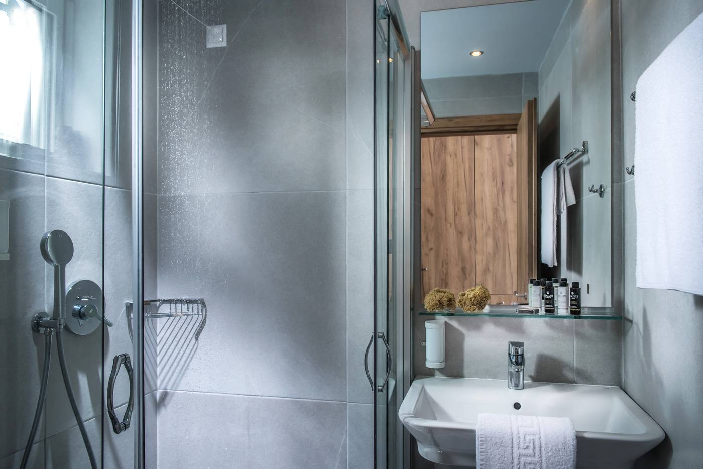 Mistral-Mare-Room-16