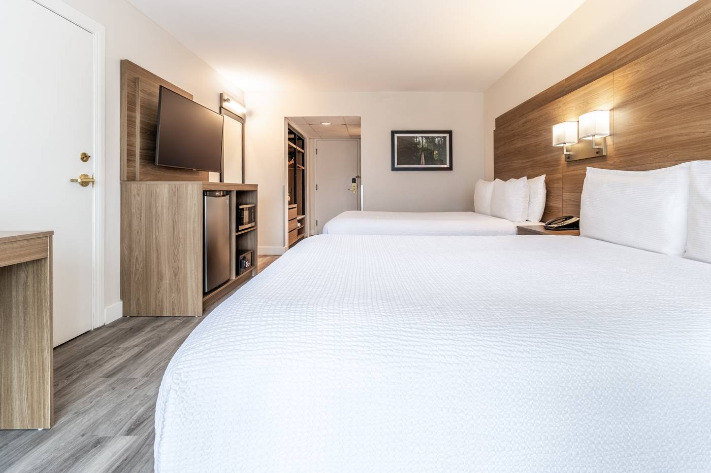 Atrium-Hotel-Vancouver-Room-30