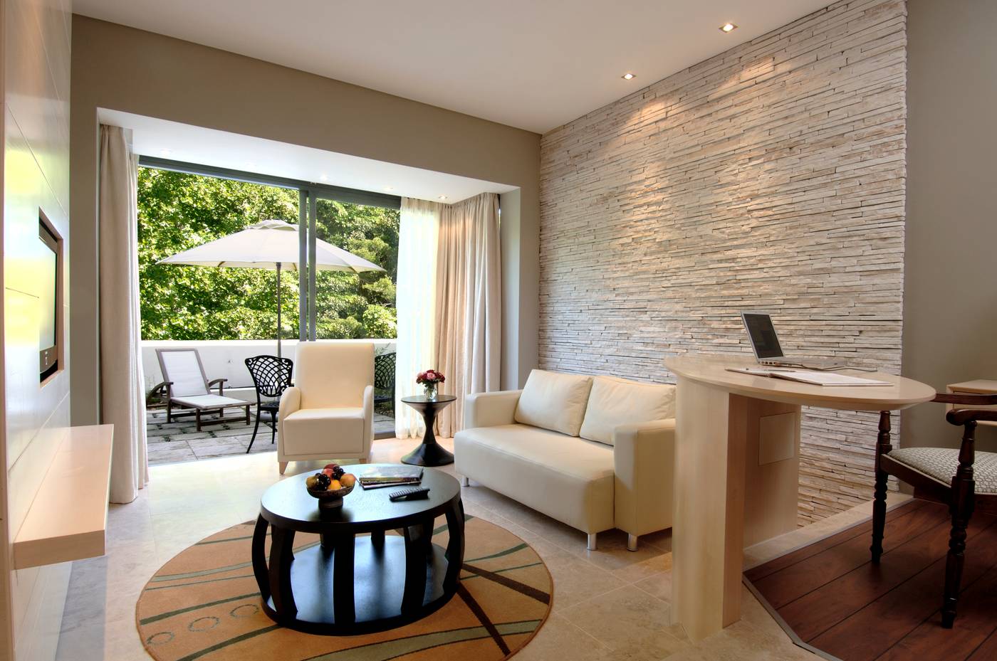 Vineyard-Hotel-Room-5