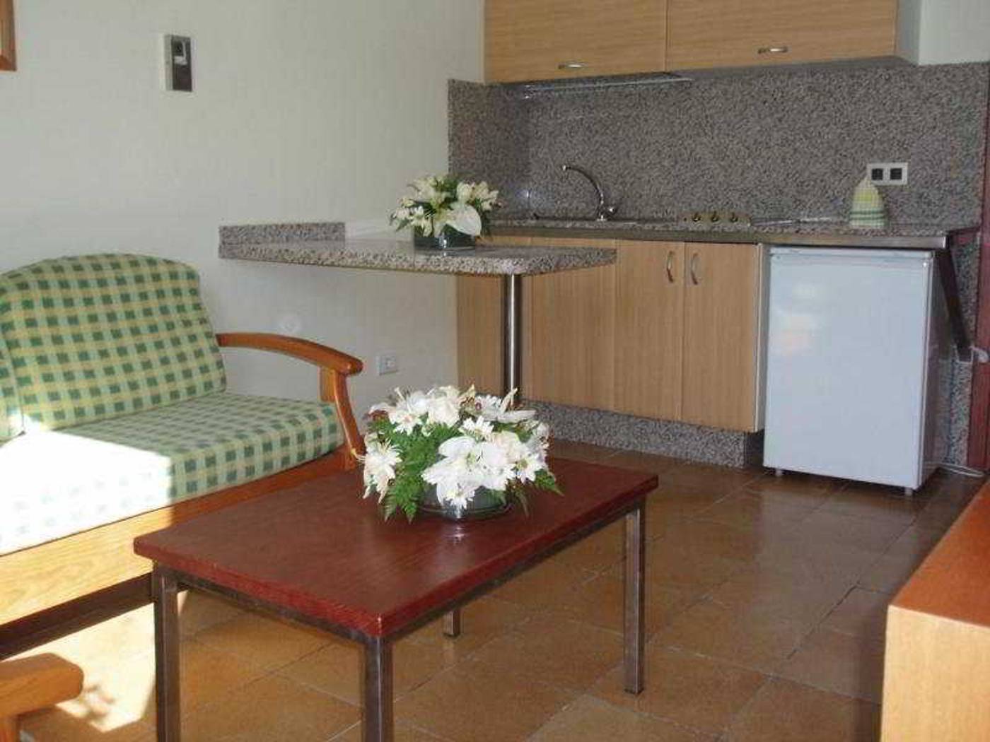Rocamar-Apartamentos-Room-10