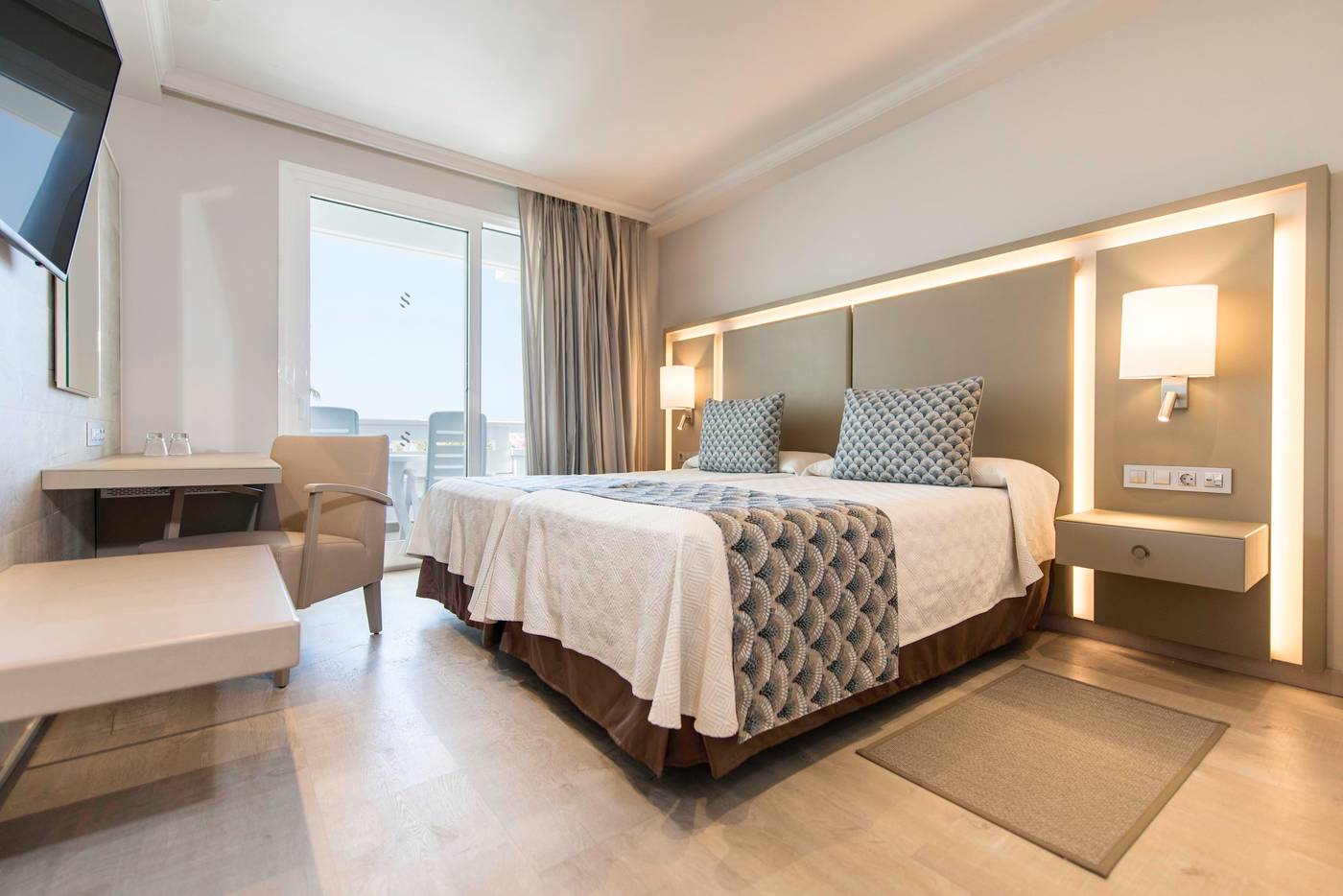 Spring-Hotel-Vulcano-Room-19