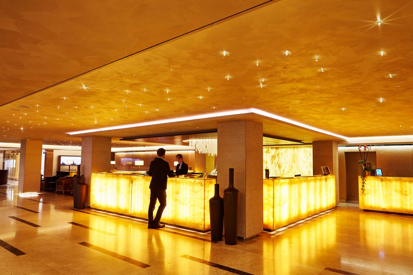 Grand-Kempinski-Lobby-21