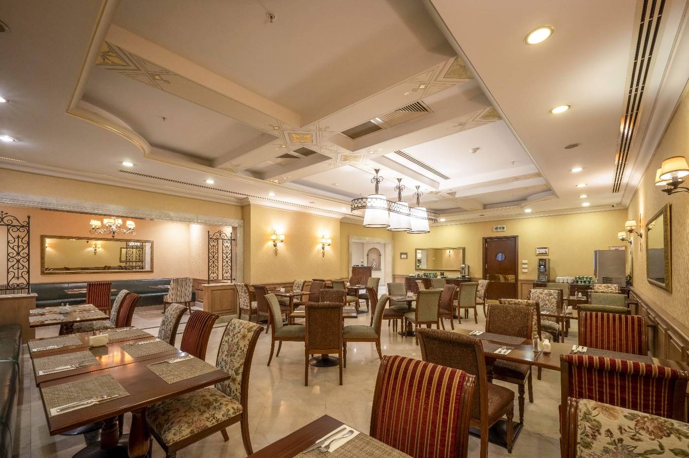 The-Central-Palace-Boutique-General-view-41