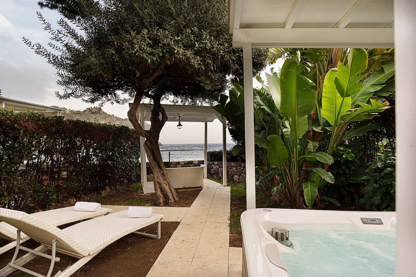 La-Plage-Resort-Room-62