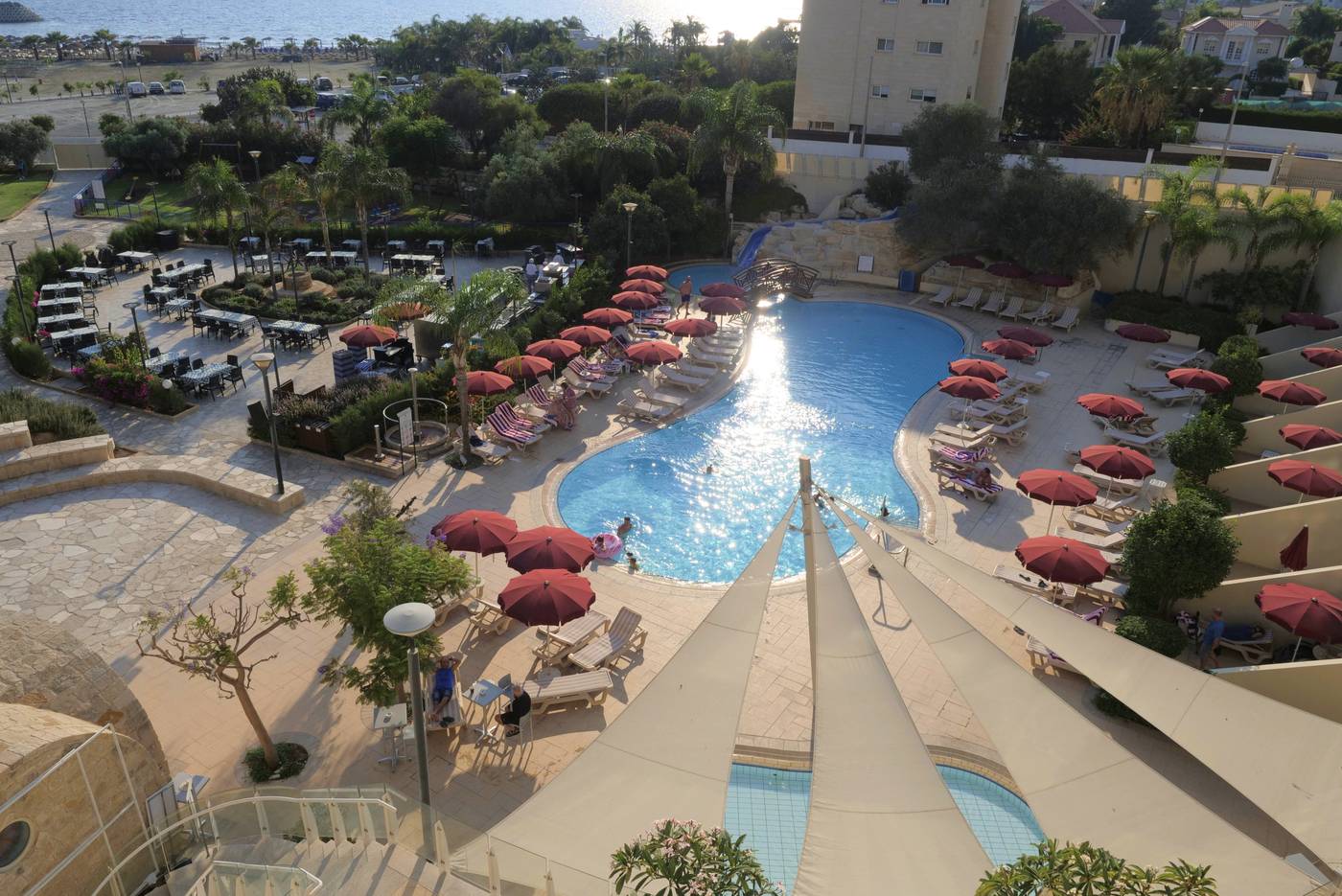 St--Raphael-Resort-Pool-2