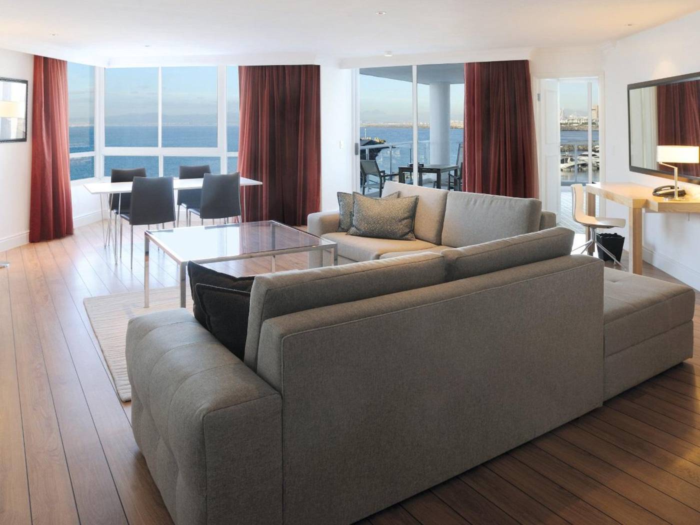 Radisson-Blu-Hotel-Waterfront-Room-48