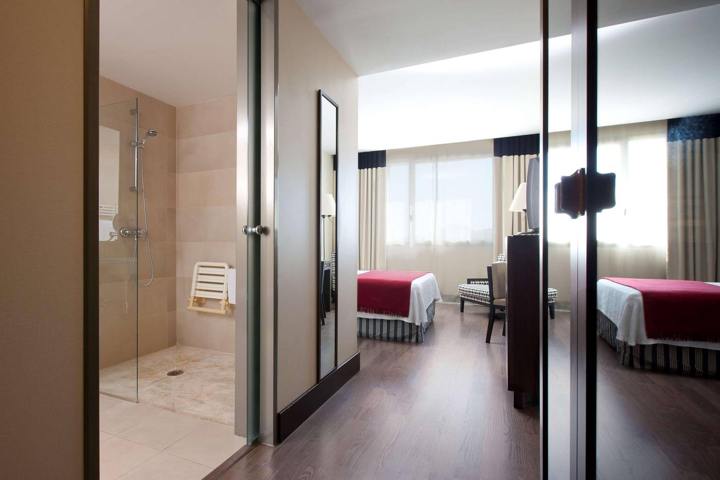NH-Alicante-Room-37