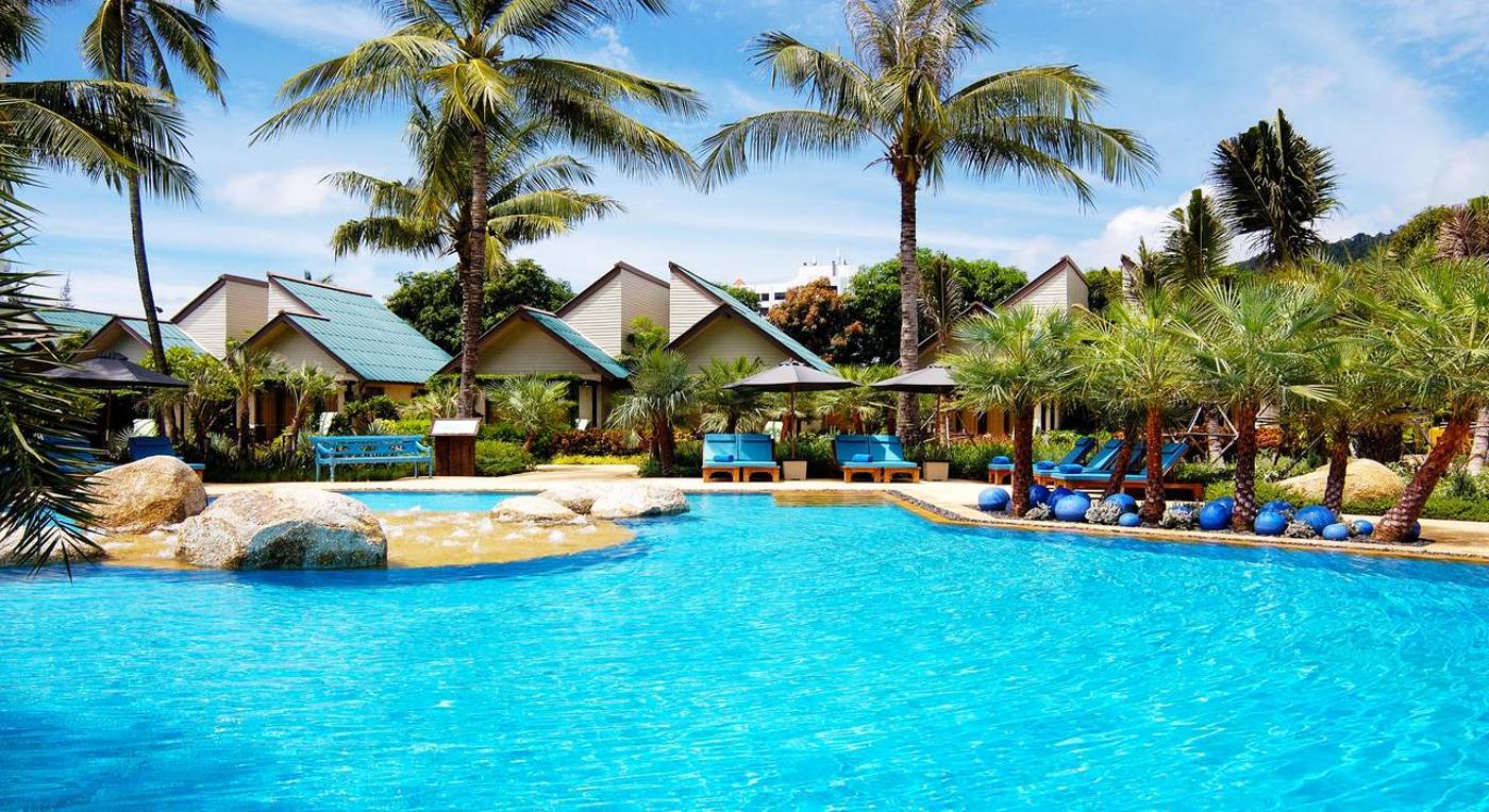 Movenpick Resort & Spa Karon Beach Phuket