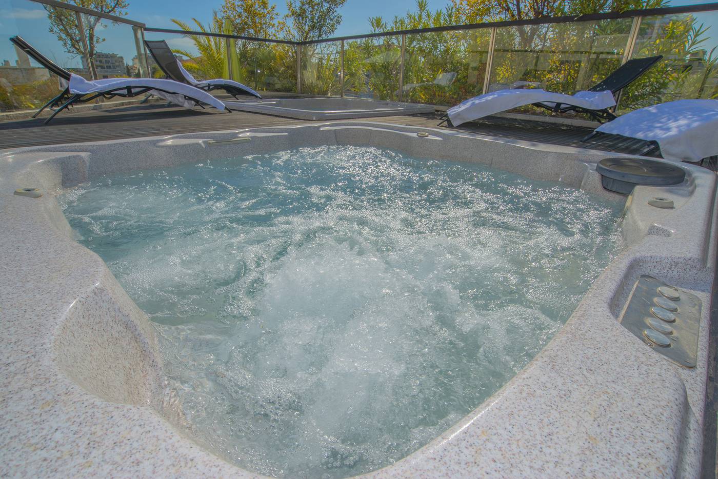 Residence-ExcelSuites-Pool-3