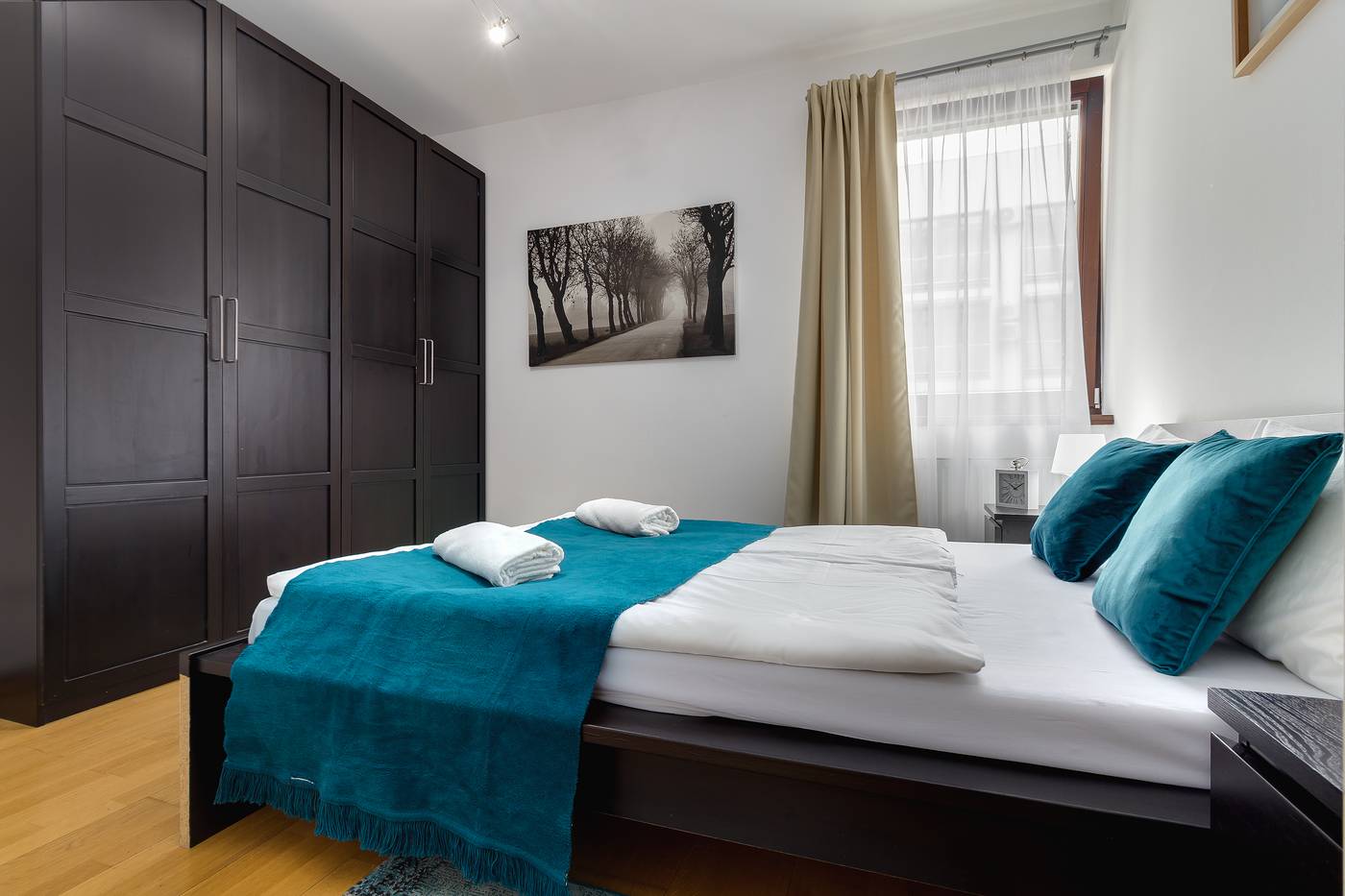 Quality-Point-Apartments-Room-16