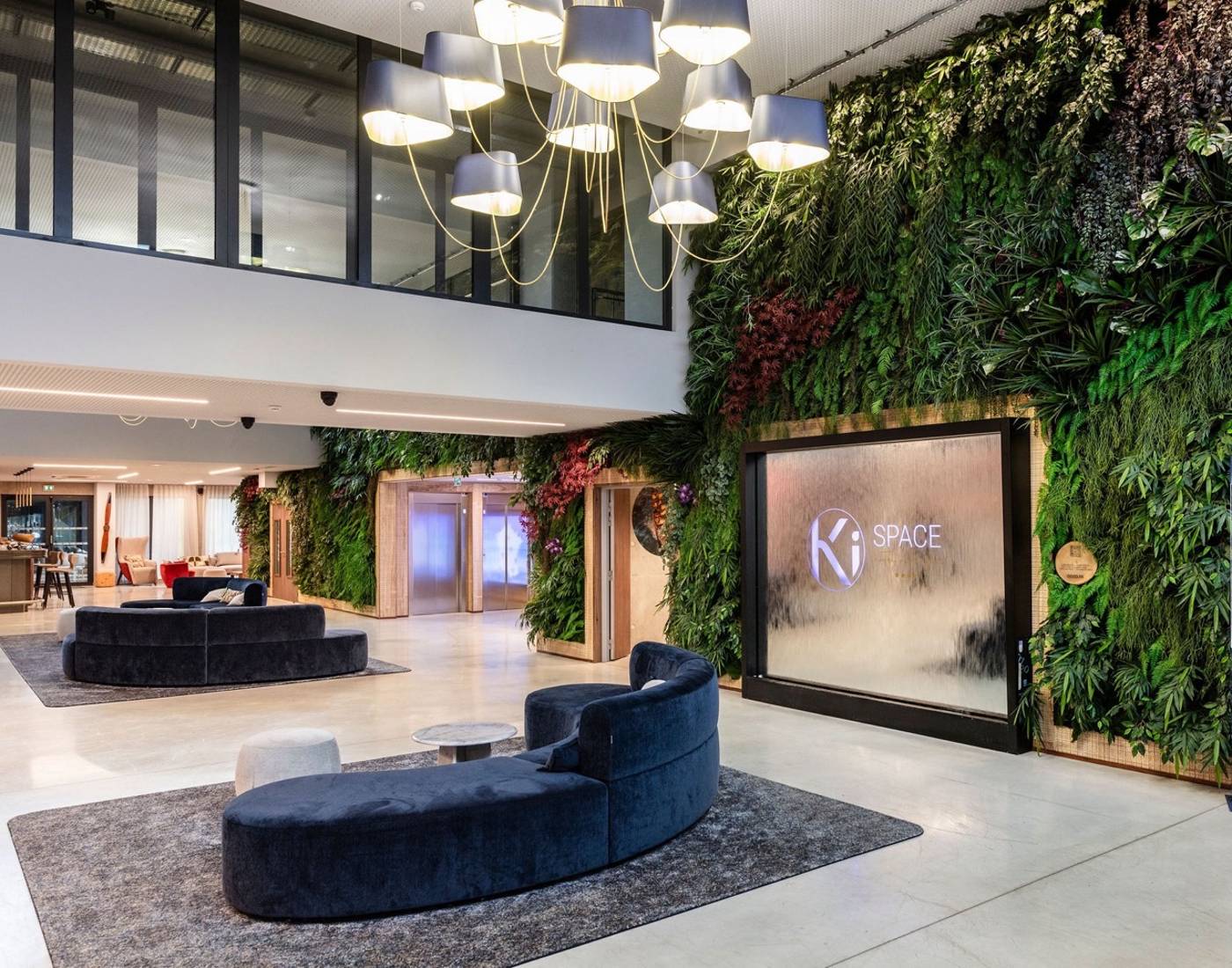 Ki-Space-Hotel---Spa-near-Disneyland-Paris-Lobby-13