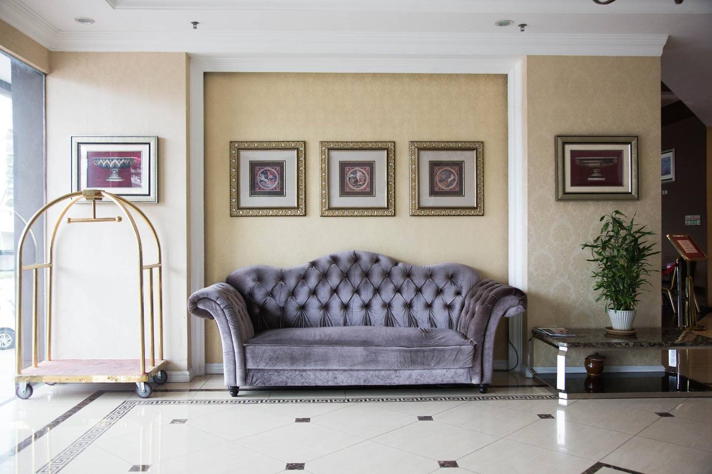 Valenza Hotel & Cafe-Malaysia-Kuala Lumpur-Lobby-1