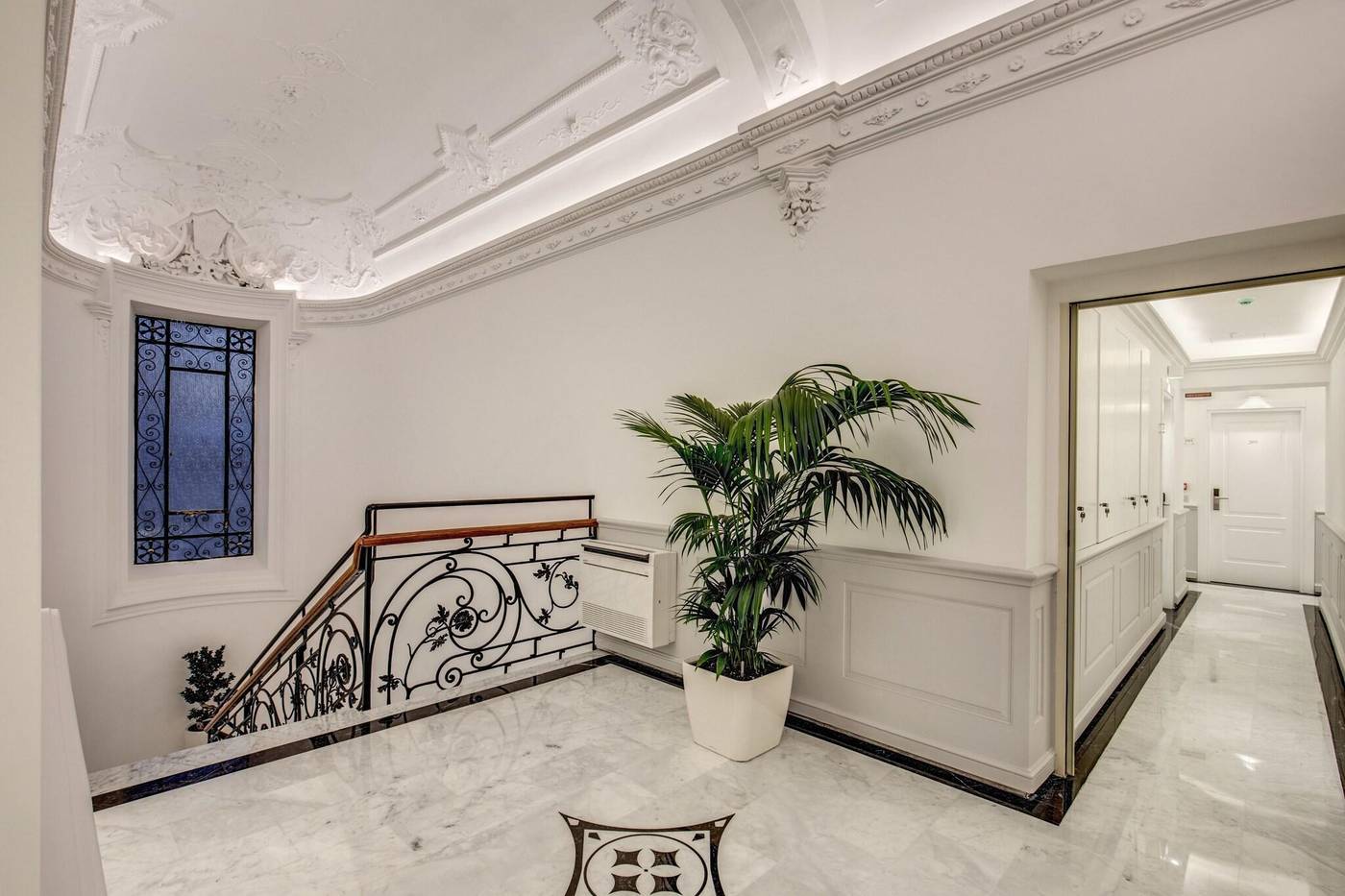 The-Liberty-Boutique-Hotel-Lobby-5