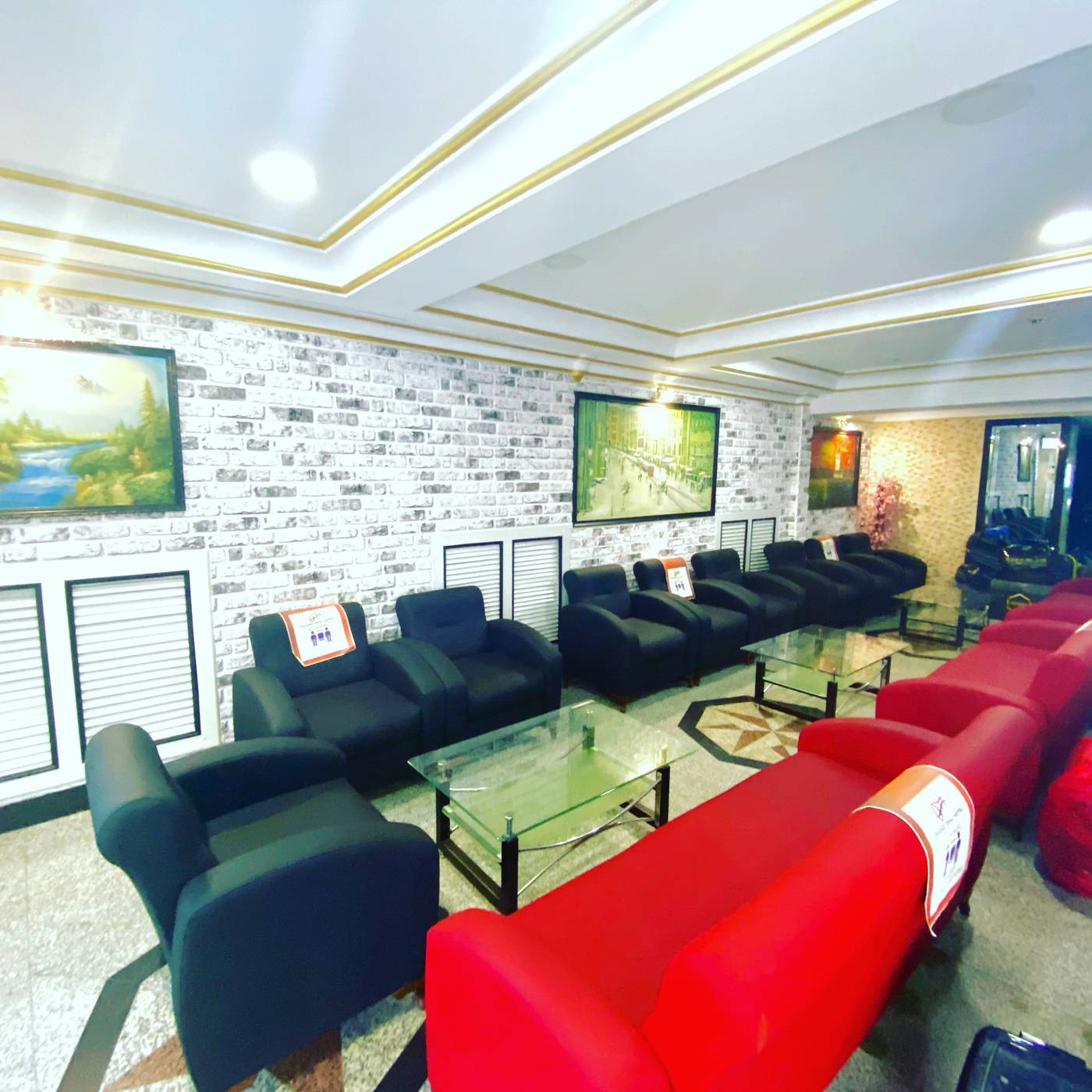 Grand-Oral-Hotel-Lobby-8