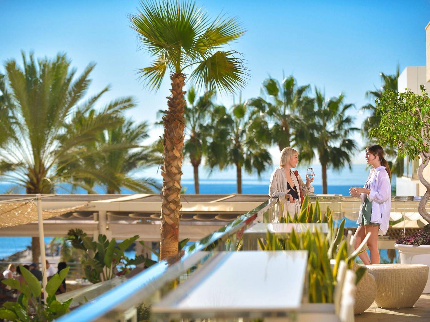 Am----re-Marbella-Beach-Hotel-Bar-6