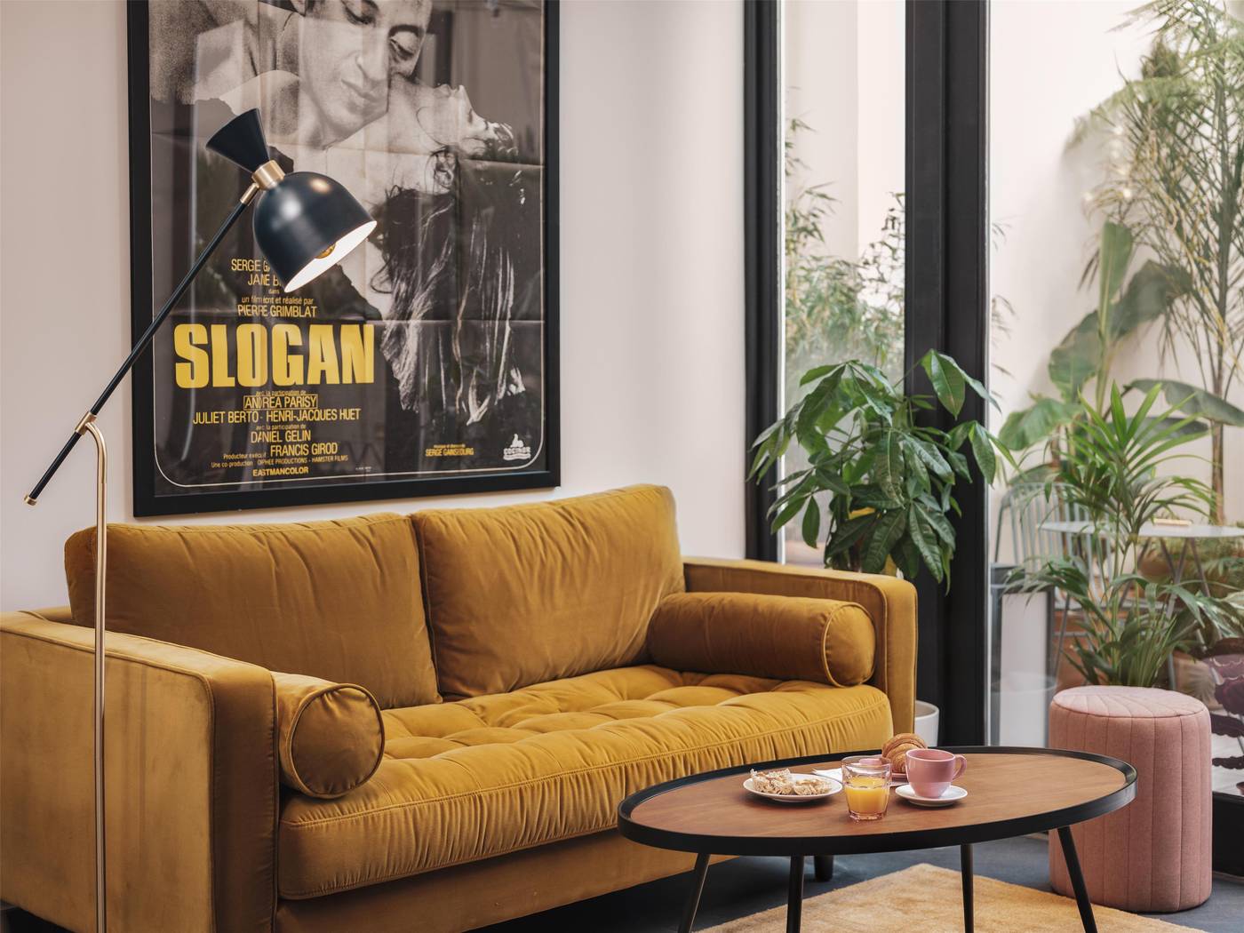 Seven-Hotel-Lobby-11