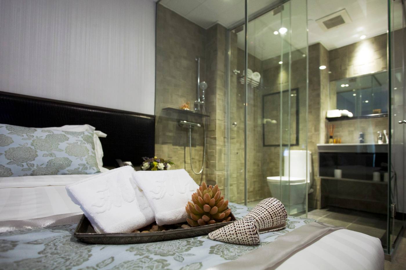 M1-Hotel-North-Point-Room-20