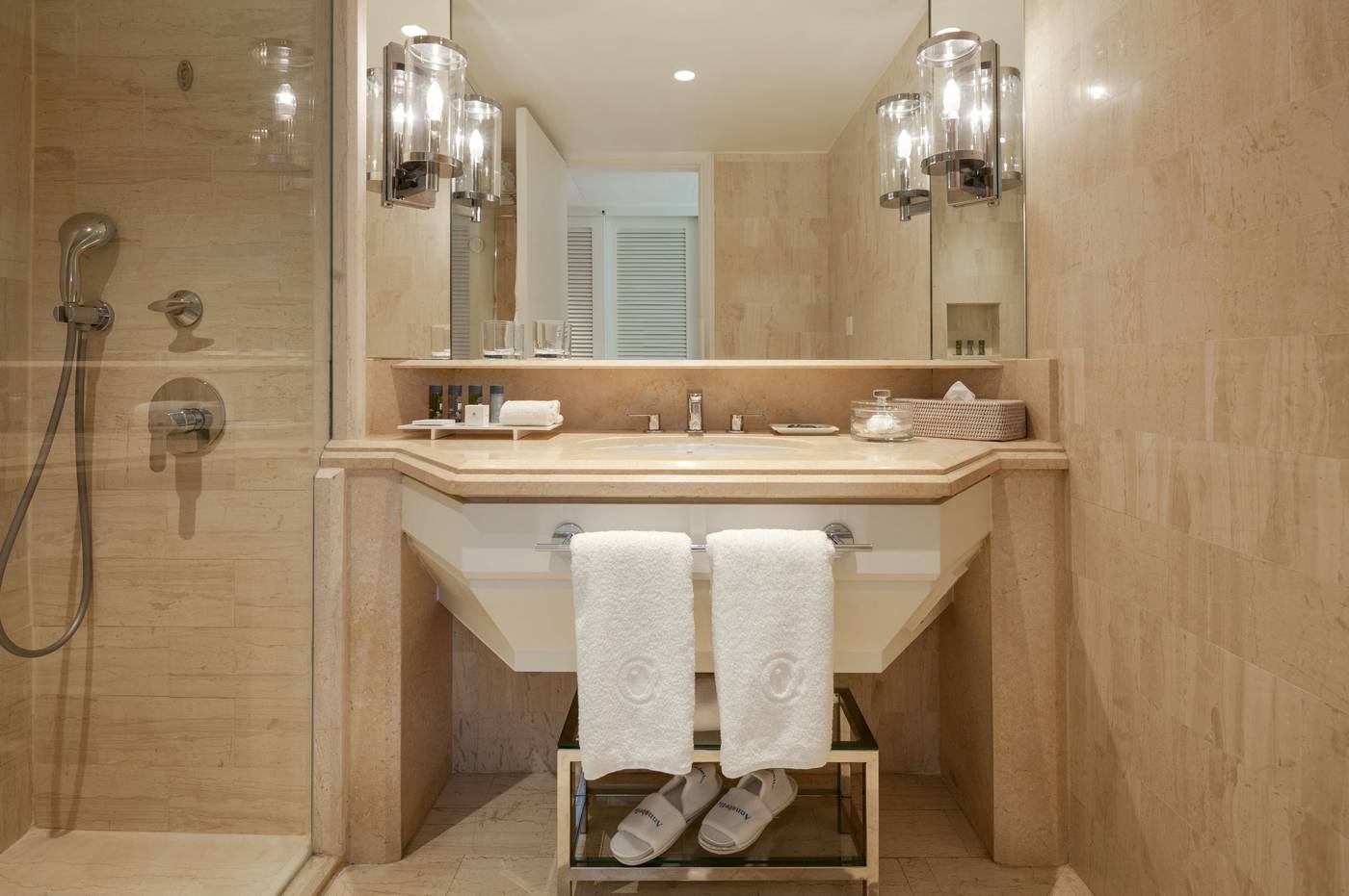 The-Annabelle-Room-46