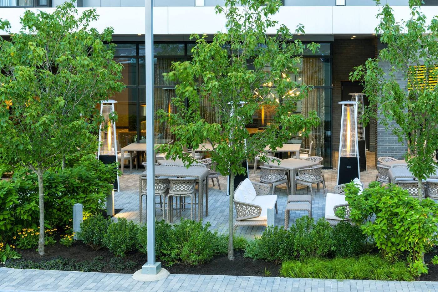 AC-Hotel-Boston-Downtown-Terrace-37