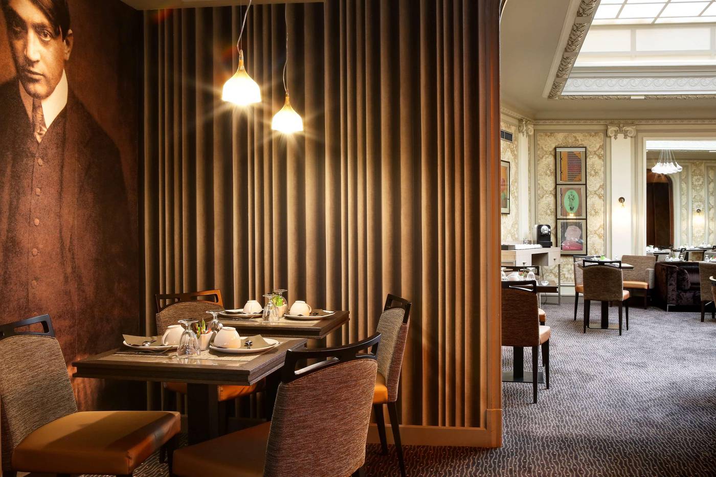 Hotel-Litteraire-Le-Swann--BW-Premier-Collection-Restaurant-20