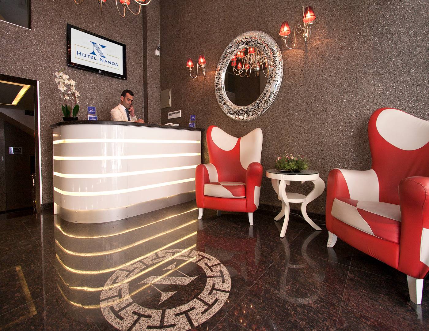 Nanda-Hotel-Lobby-7