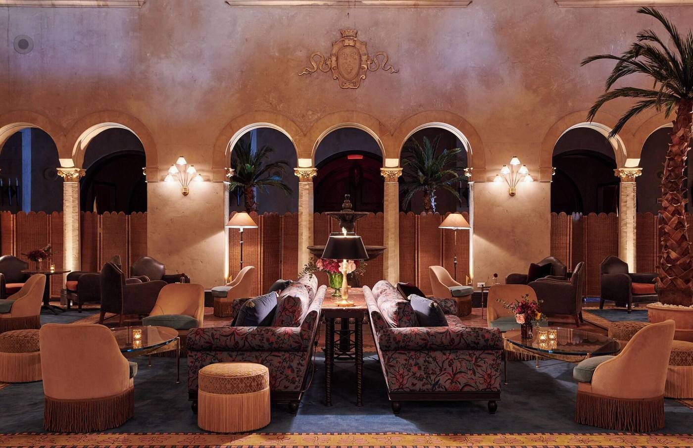 Hollywood-Roosevelt-Lobby-18