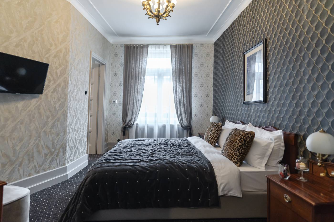 Hotel-H15-Francuski-Old-Town---Destigo-Hotels-Room-15