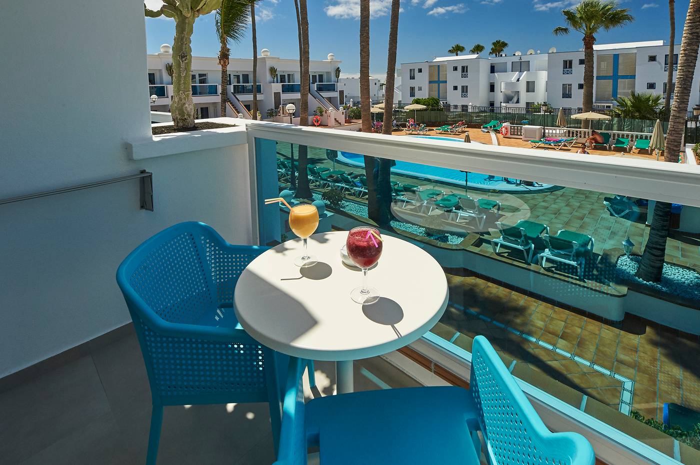 Suite-Hotel-Montana-Club-Terrace-13