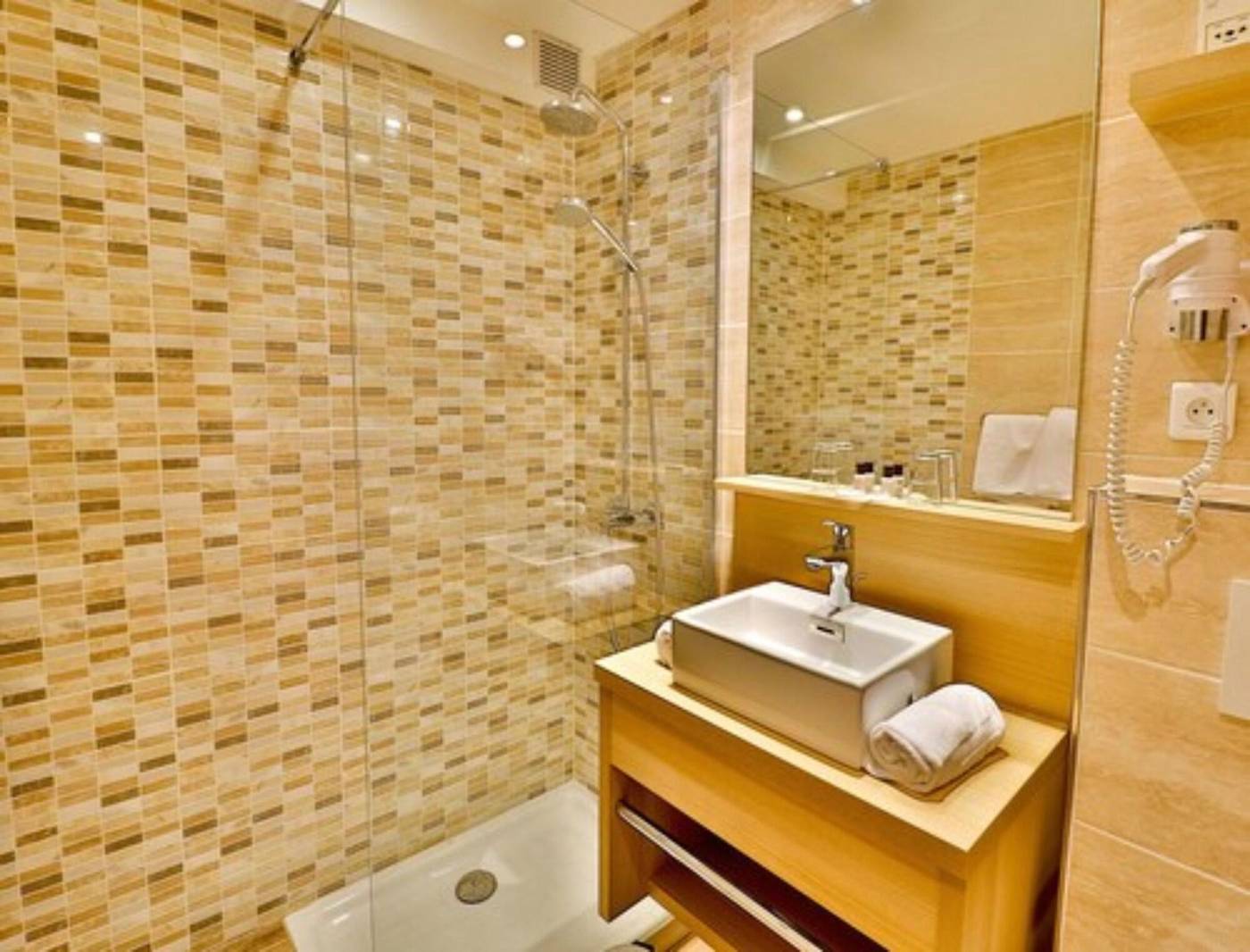 Hotel-Le-Petit-Prince-Room-30