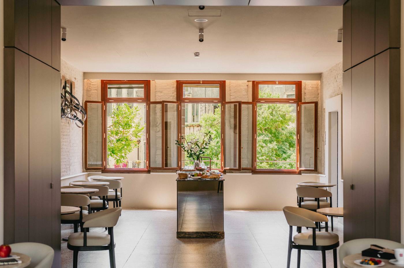 Rimon-Place-Restaurant-6