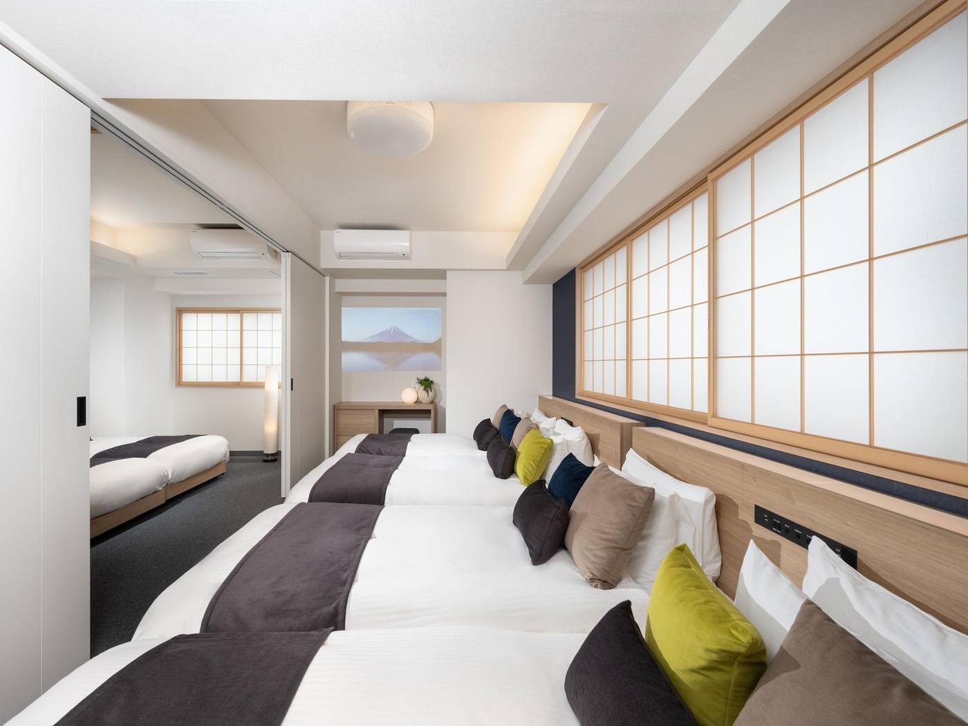 MIMARU Tokyo Shinjuku West-Japan-TOKYO-Room-3