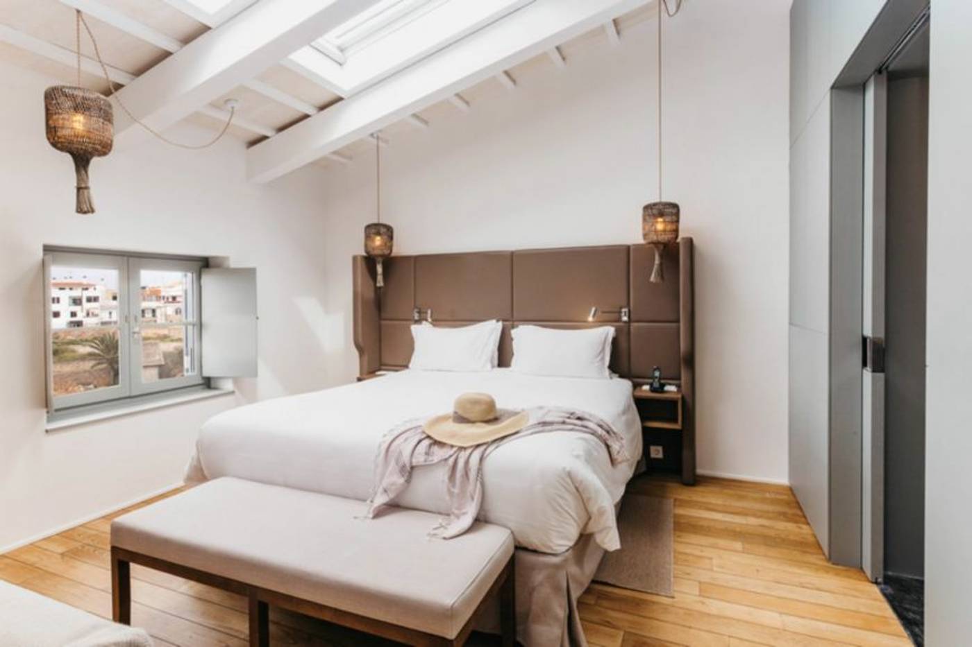 Can-Faustino-Room-31