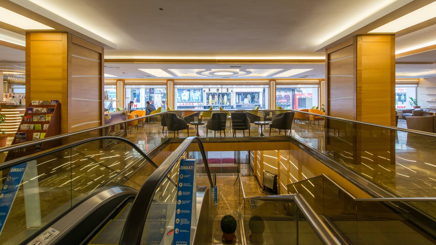 Prestige-Hotel-Old-City-Lobby-3