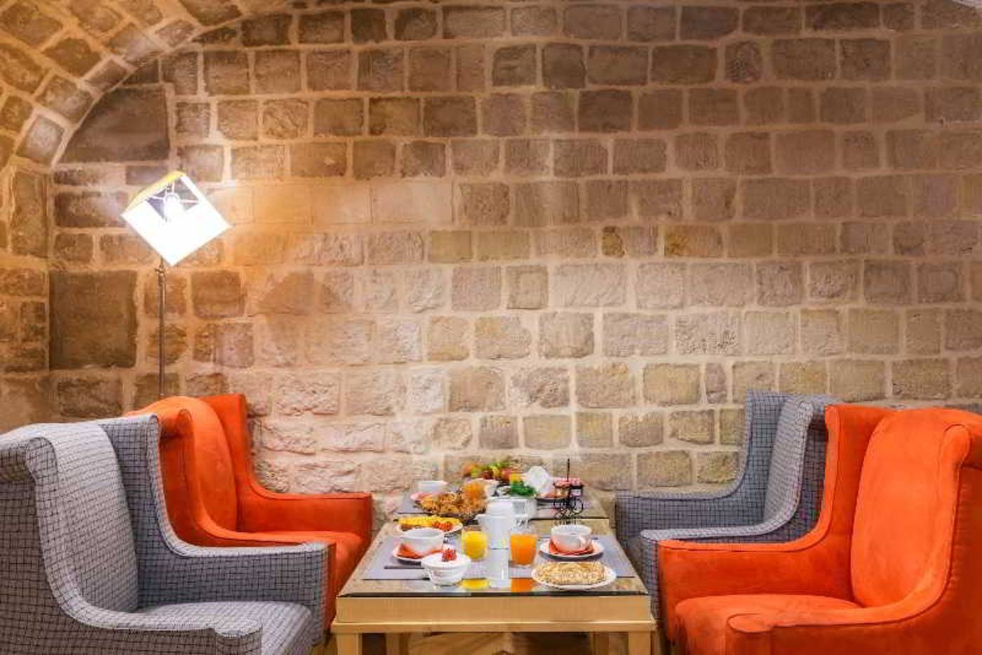 Lorette-Astotel-Bar-13