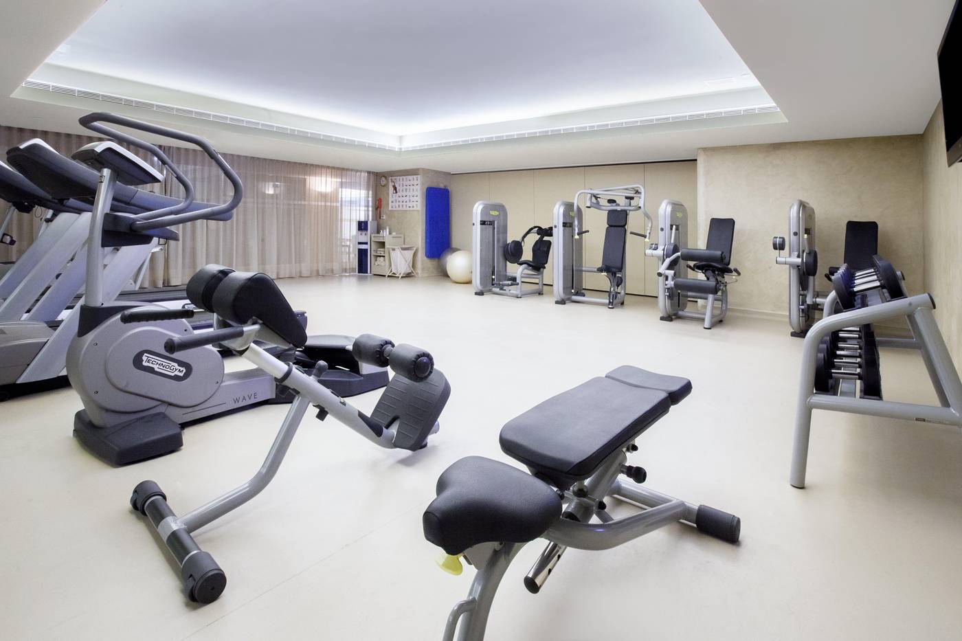 Crowne-Plaza-Vilamoura-Sports-and-Entertainment-81