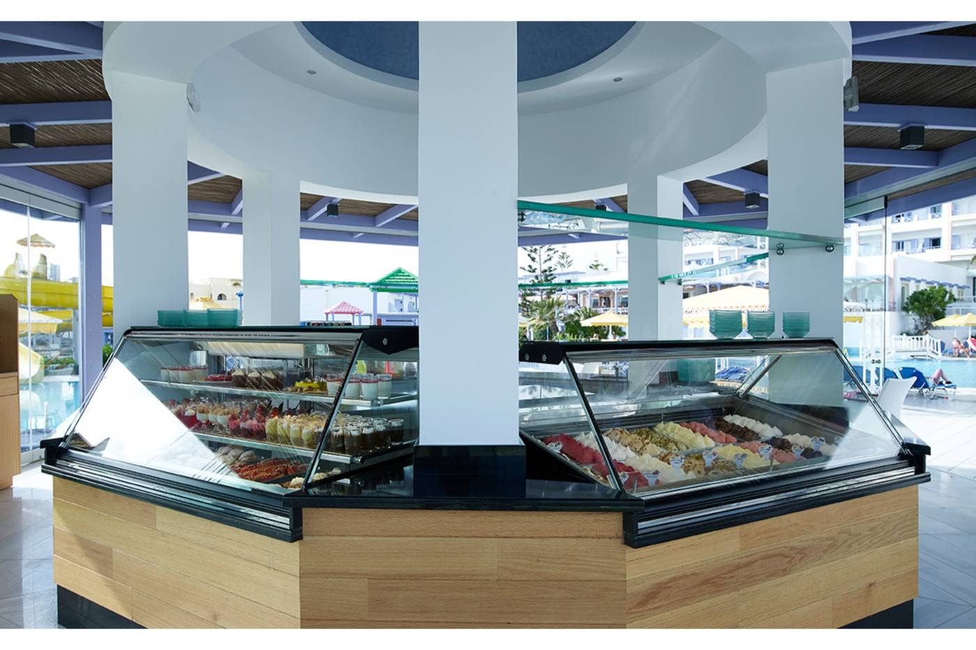 Serita-Beach-Hotel-Restaurant-41