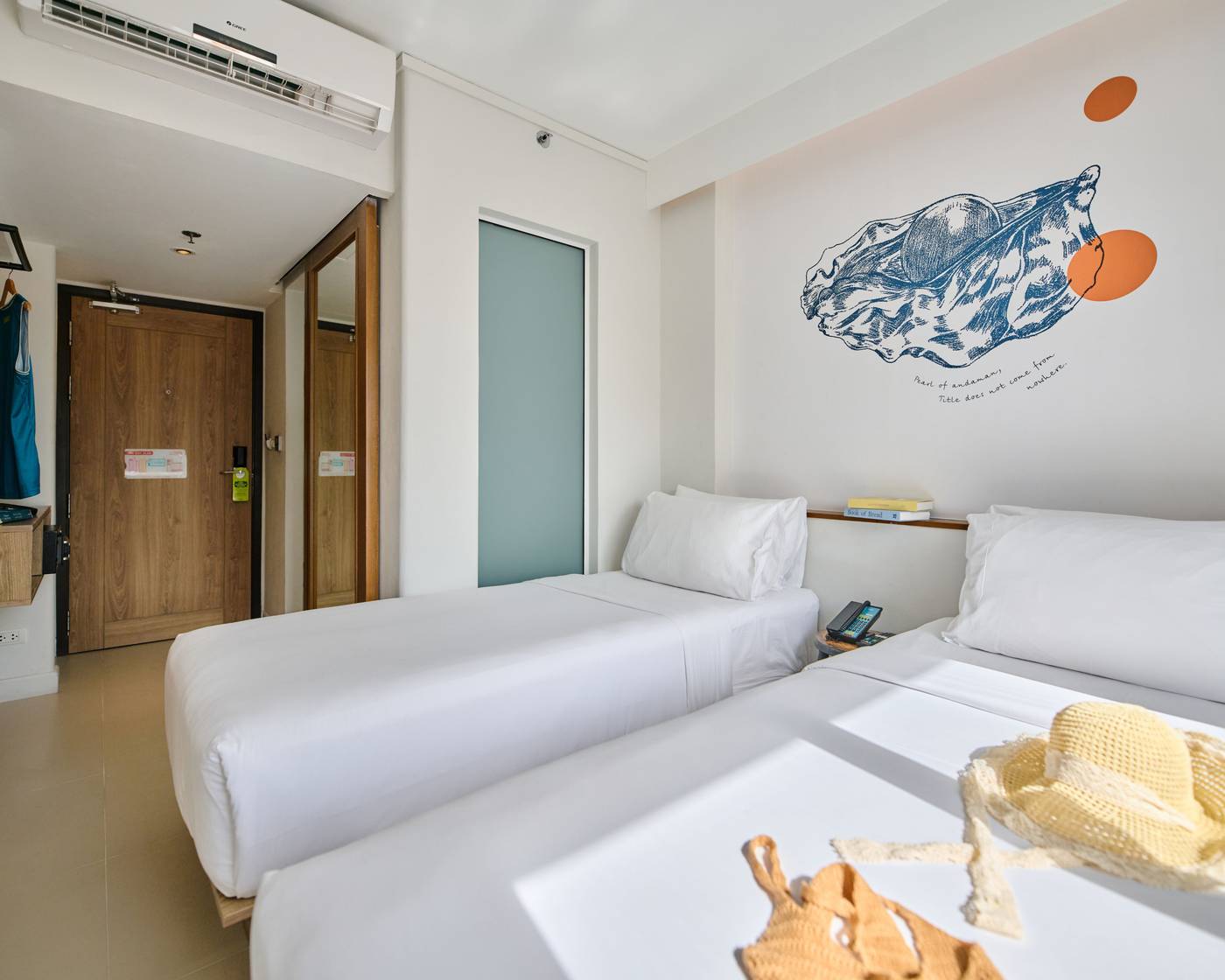 Lub-D-Phuket-Patong-Room-13